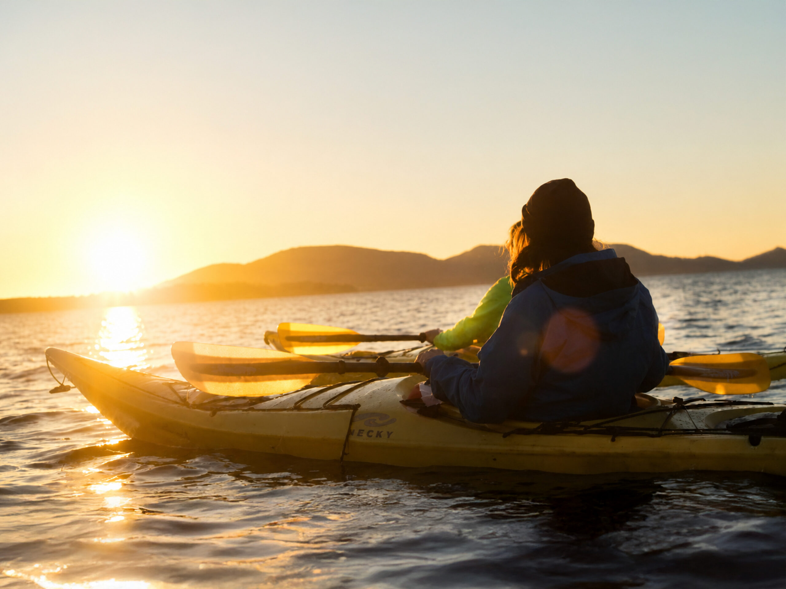 kayak-cheticamp-beach-nova-scotia_extented